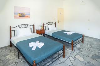 Almy Beach Hotel - Metókhion Apisianá - 0