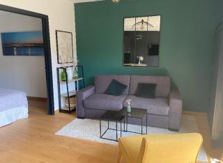 Le clos du Mesnil, Logement totalement indépendant - Le Tourne - 0