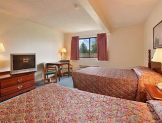 Covered Bridge Inn - Winterset - 2