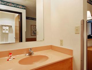 Rodeway Inn Red Oak - Red Oak - 3