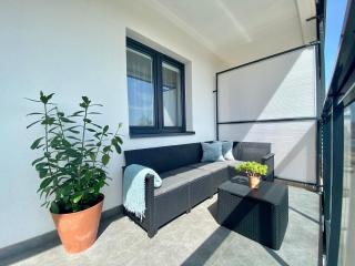 Apartament Dekerta garaż, duży taras, smart tv - 9