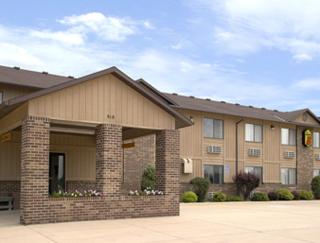 Budget inn & Suites - 9