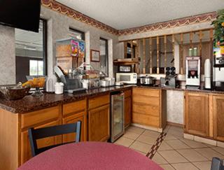 Super 8 by Wyndham Cameron - Cameron - 5