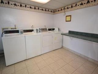 Super 8 by Wyndham Wickenburg AZ - Wickenburg - 5