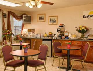 Days Inn by Wyndham Demopolis - Demopolis - 7