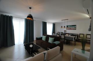 Cabanas Garden - Stunning 2 bedroom apartment - Communal Pool - 2 minuts walking to the river - Cabanas de Tavira - 2