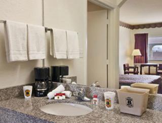 Super 8 by Wyndham Houston/Brookhollow NW - Houston - 5