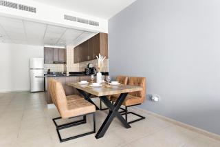StoneTree - Modern - Partial Sea View - Dubai - 3