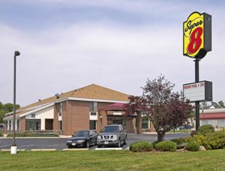 Super 8 by Wyndham Watertown WI - Watertown - 9