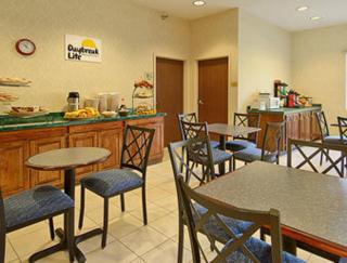 Magnuson Hotel West Liberty - 7