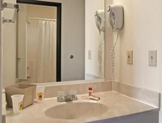 Super 8 by Wyndham Cloquet - 8