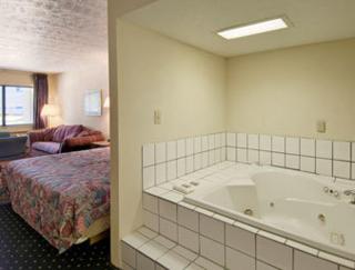 Days Inn by Wyndham Little River - Little River - 6