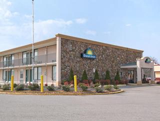 Days Inn by Wyndham Martin - Martin - 9