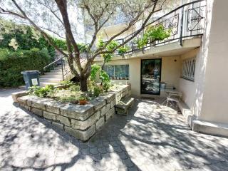 studio indépendant près du centre ville - Nimes - 0