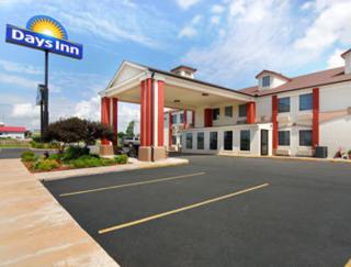 Days Inn by Wyndham Shawnee - Shawnee - 9