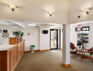 Days Inn by Wyndham Shawnee - Shawnee - 8