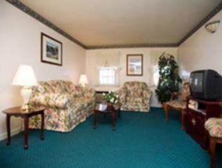 Colonial Inn Seekonk - Seekonk - 5