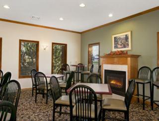 Super 8 by Wyndham Monroe WI - Monroe - 7
