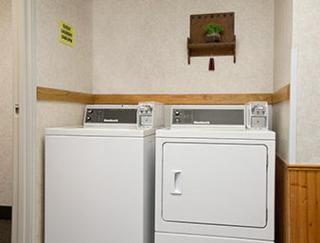 Econo Lodge Scottsbluff - 4