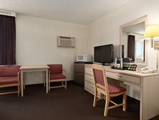 Econo Lodge Scottsbluff - 3
