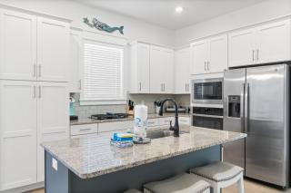 30A Pet Friendly Beach House - The Charming Blue Haven by Panhandle Getaways - Santa Rosa Beach - 1