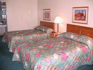 Travelodge by Wyndham New Philadelphia - 6