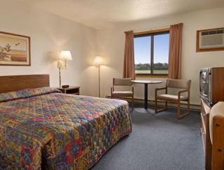 Travelodge by Wyndham Wahpeton - 6