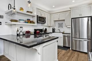 Santini Farm House - Geyserville - 8
