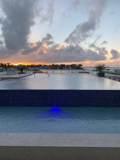 Upscale Studio City And Harbor Views Urban Oasis - Oranjestad - 8