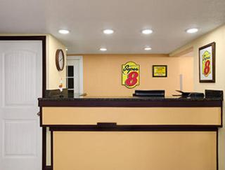 Super 8 by Wyndham Woodward - Woodward - 8