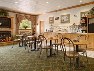 Super 8 by Wyndham Uniontown PA - Uniontown - 7