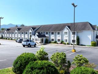 Microtel Inn & Suites by Wyndham Franklin - 9