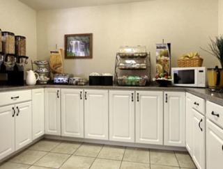 Microtel Inn & Suites by Wyndham Franklin - 7