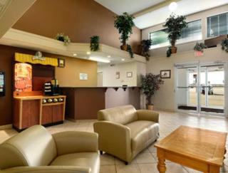 Super 8 by Wyndham Meadow Lake - Meadow Lake - 8