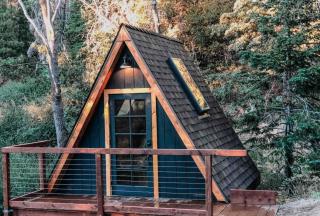 Big Bear Gambrel by Big Bear Vacations Hot Tub Pool Table Games Central Moonridge - 4