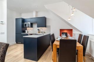 Remodelled Luxury 3 Bed Apartment - Aberdeen - 8