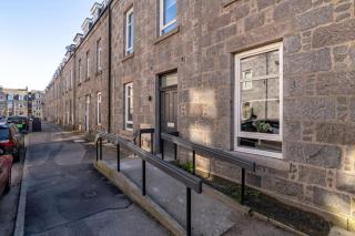 Remodelled Luxury 3 Bed Apartment - Aberdeen - 5