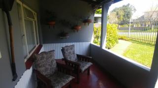 Four Seasons Self-Catering Guest House - 4