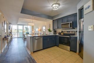 2 Mi to Ocean Waterfront Resort Condo in NMB! - Myrtle Beach - 1