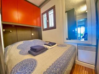 Le Delacroix 2 By SCLS Locations - 6