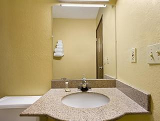 Red Roof Inn Huntsville, AL - Huntsville - 3