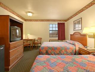 Super 8 by Wyndham White Hall - White Hall - 8