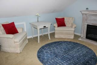 Cozy cottage just minutes from Lake Michigan! - Pentwater - 4