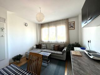 YellowHouse - Prishtinë - 4