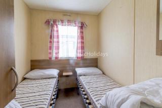 Great Seaside 8 Berth Caravan At Haven Hopton-On-Sea In Norfolk Ref 80010T - Great Yarmouth - 3