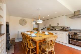 Host & Stay - Pilgrims Rest - 9