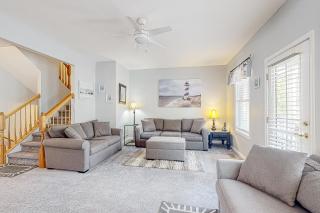 Sunset Island - 17 Corner Store - 4