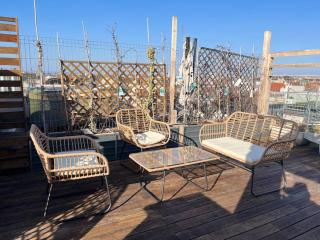 Rose cosy tiny studio with shared rooftop terrace and jacuzzi MK2 - 2