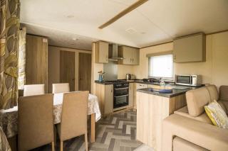 Beautiful 8 Berth Caravan At Heacham Beach In Norfolk Ref 21056C - 9