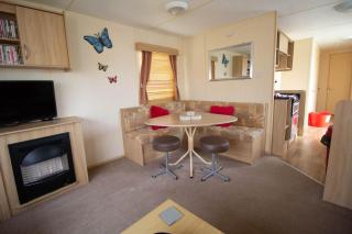 8 Berth Caravan At Eastgate Holiday Park In Skegness Ref 58012D - 2
